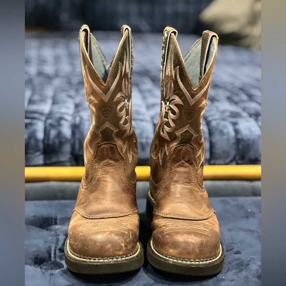 Ariat Cowgirl Boots, Size 6.5